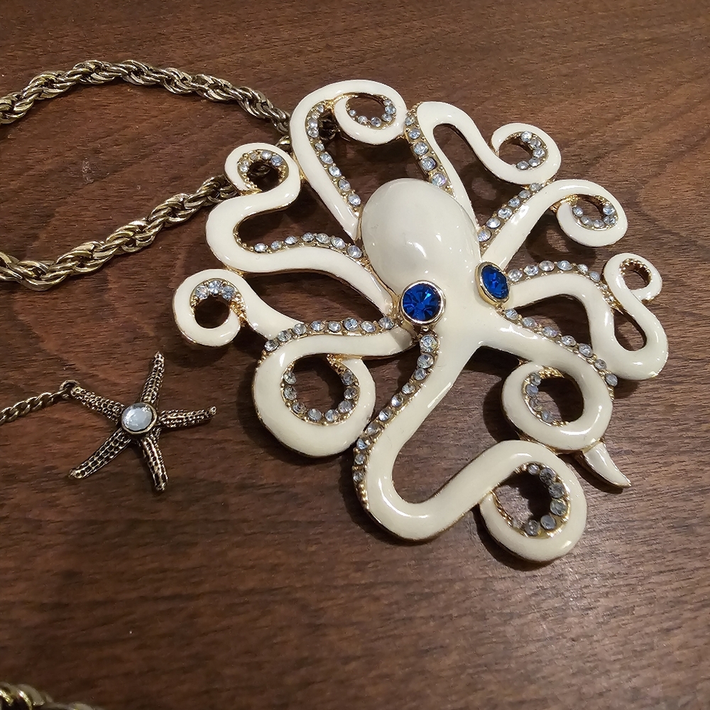 Betsey johnson large octopus necklace